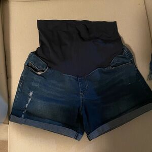 XL maternity shorts